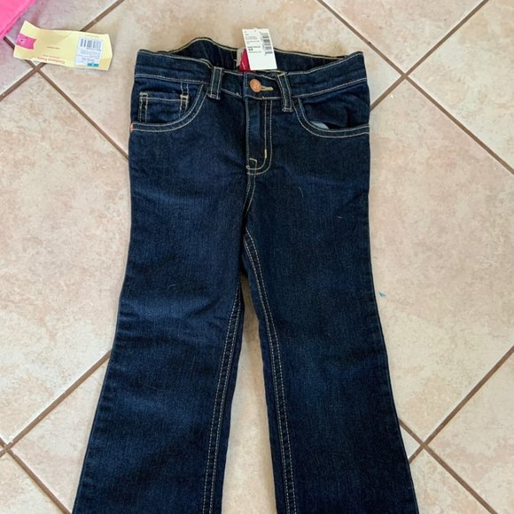 Brand New Children's Place Jeans Size 5T - Picture 2 of 3